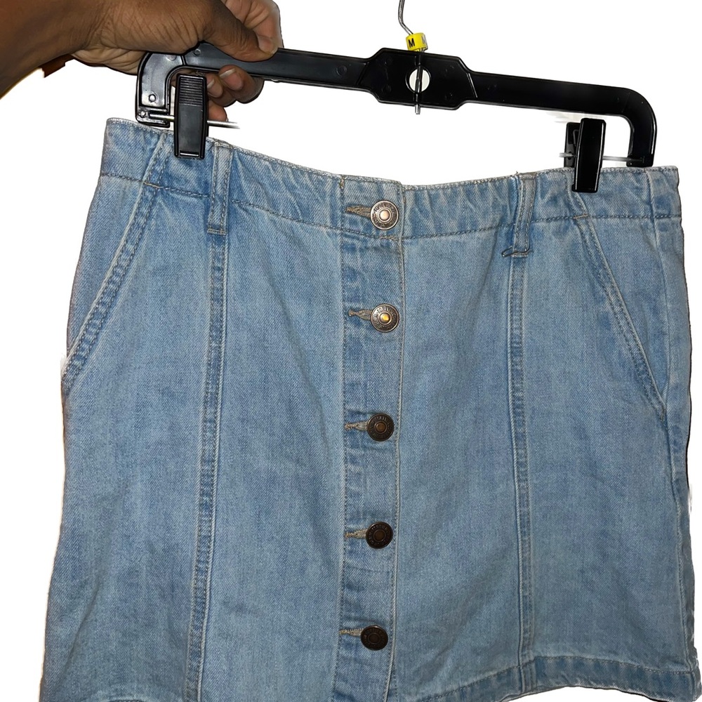 Forever 21 Size 29 Denim Button Up Skirt Mid-Thigh Length Good Condition